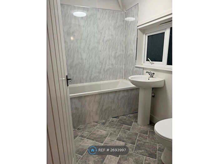 3 Bedroom Semi-Detached House To Rent In First Avenue, Kidsgrove, Stoke-On-Trent, ST7