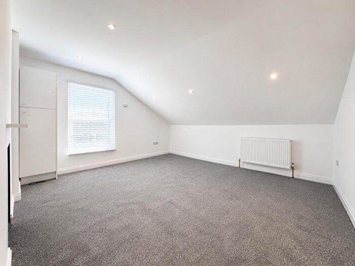 2 Bedroom Flat To Rent In Leopold Street, Ramsgate, Kent, CT11