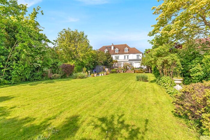 5 Bedroom Semi Detached House For Sale In Bromley Common, BR2