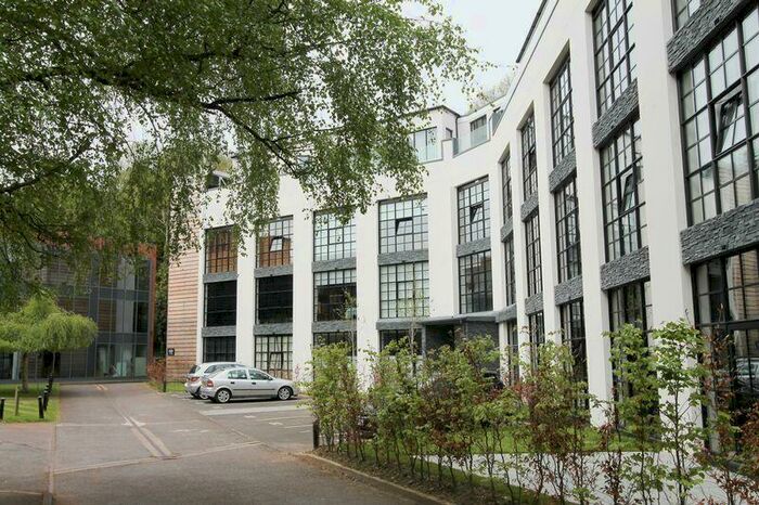 1 Bedroom Apartment To Rent In Station Road, Godalming, GU7