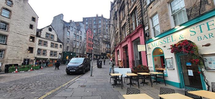 2 Bedroom Flat To Rent In Edmonstone's Close, Grassmarket, Edinburgh, EH1