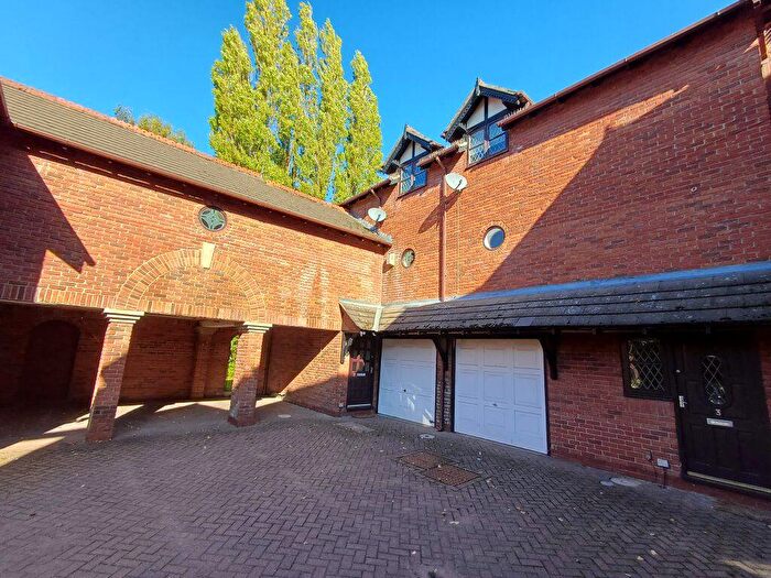 3 Bedroom Terraced House To Rent In Rydal Mews, Ws, SK9