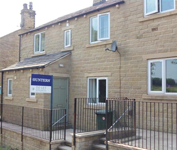 3 Bedroom Semi-Detached House To Rent In Old Road, Denholme, BD13