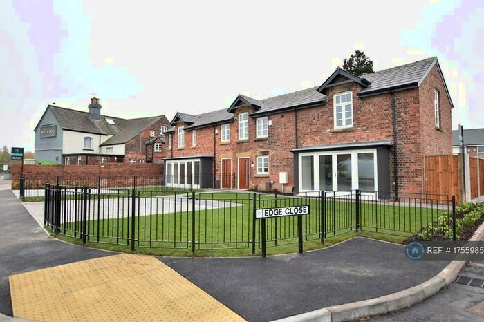 3 Bedroom Semi-Detached House To Rent In Lordsgate Lane, Burscough, L40