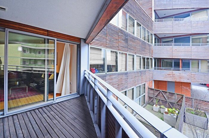 1 Bedroom Flat To Rent In Hermitage Street, Paddington, London, W2