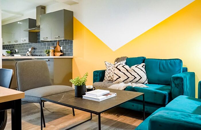 6 Bedroom Semi Detached House To Rent In Baggholme Road, Lincoln, LN2