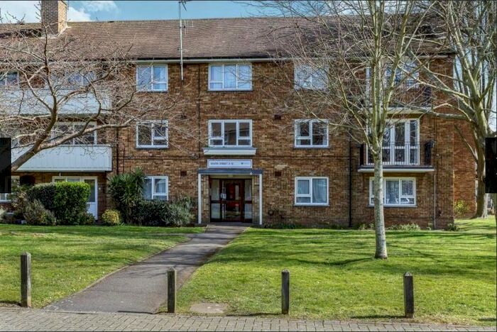 3 Bedroom Property To Rent In South Street, Southsea, Portsmouth, PO5