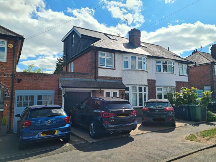 4 Bedroom Semi-Detached House For Sale In Spinney Rise, Birstall, LE4