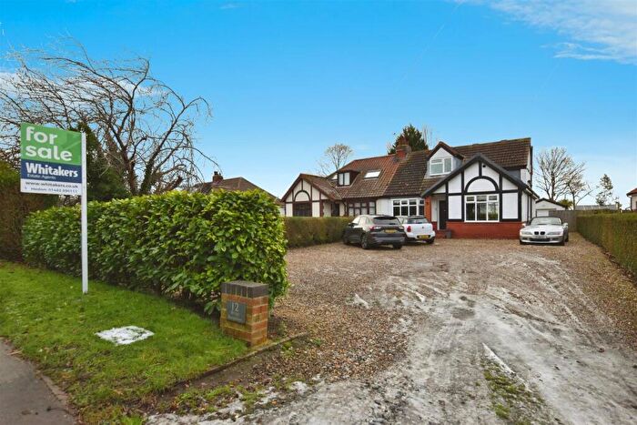 4 Bedroom Chalet For Sale In Main Road, Burstwick, HU12