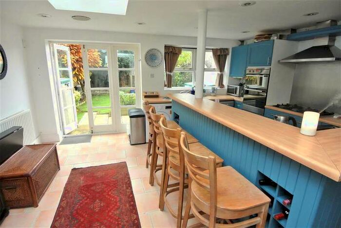 2 Bedroom House To Rent In Weybridge, KT13