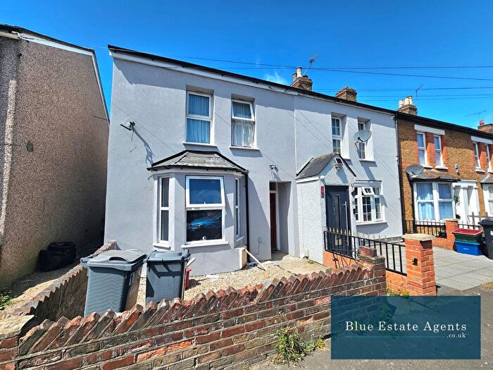 3 Bedroom Terraced House For Sale In New Road, Bedfont, Feltham, TW14
