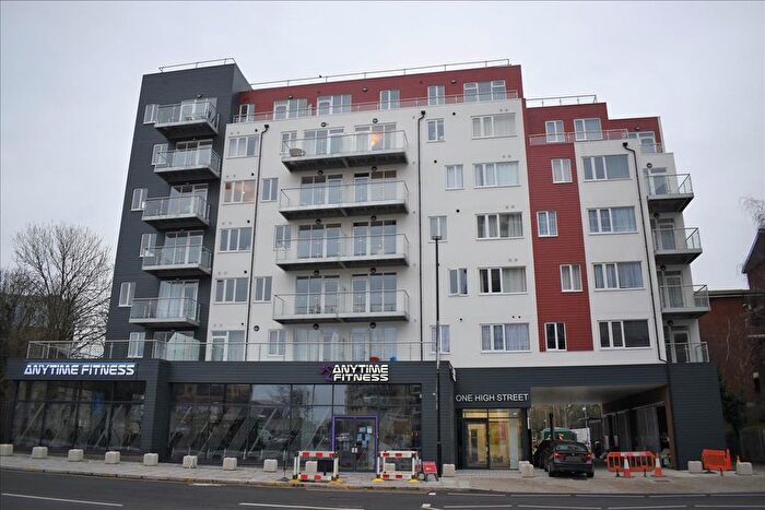 2 Bedroom Flat To Rent In One High Street, Feltham, Middlesex, TW13