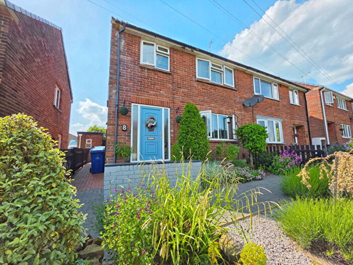 3 Bedroom Semi-Detached House For Sale In Stainborough Road, Dodworth, Barnsley, S75