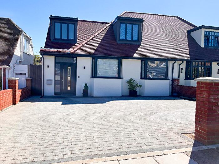 5 Bedroom House For Sale In Purley Avenue, London, NW2