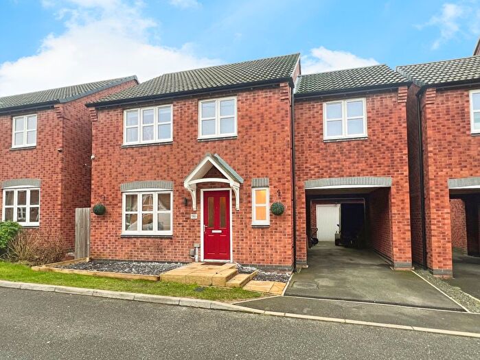 4 Bedroom Detached House For Sale In Bishop Place, Burton-On-Trent, DE13