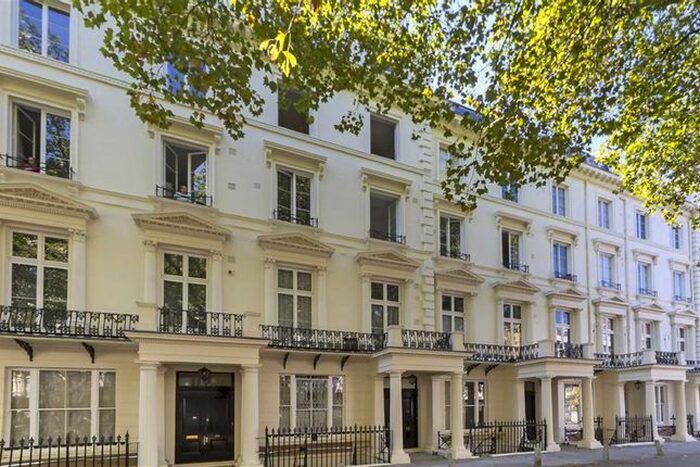 2 Bedroom Flat To Rent In Westbourne Terrace, London, W2