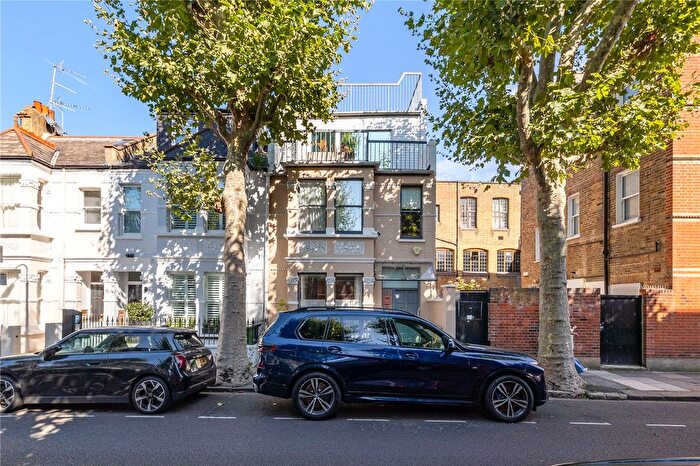 4 Bedroom Terraced House For Sale In Clonmel Road, London, SW6