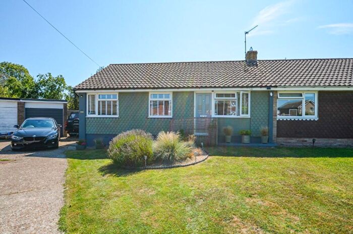 2 Bedroom Bungalow For Sale In Gosford Way, Polegate, East Sussex, BN26