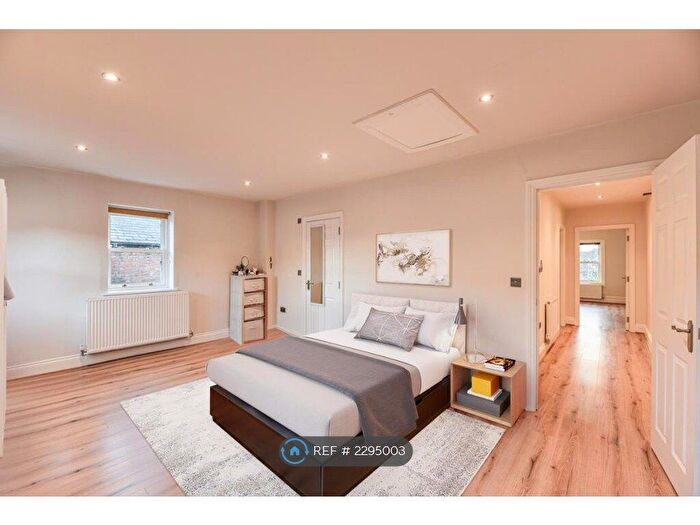 2 Bedroom Flat To Rent In Winckley Square, Preston, PR1