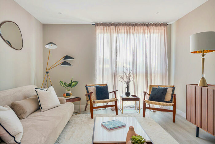 4 Bedroom Flat To Rent In Baker Street, London, NW1