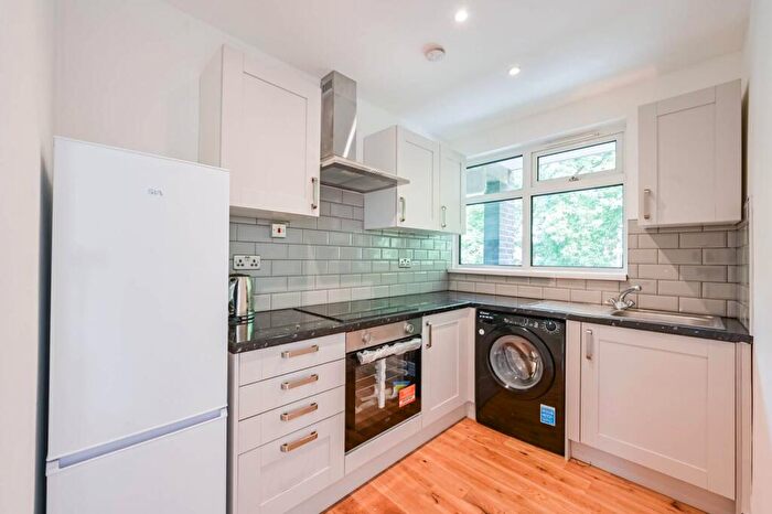 1 Bedroom Flat To Rent In Roebourne Way, , Docklands, London, E16