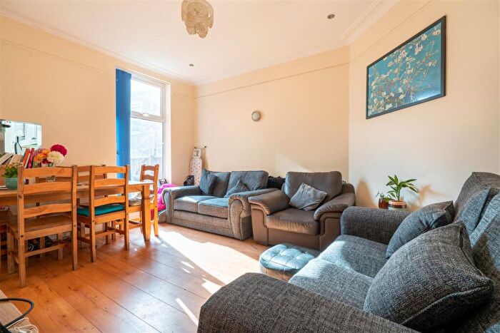 6 Bedroom House To Rent In Everton Road, Sheffield, S11