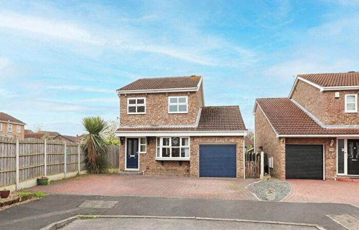 3 Bedroom Detached House For Sale In Rothbury Close, Sothall, S20