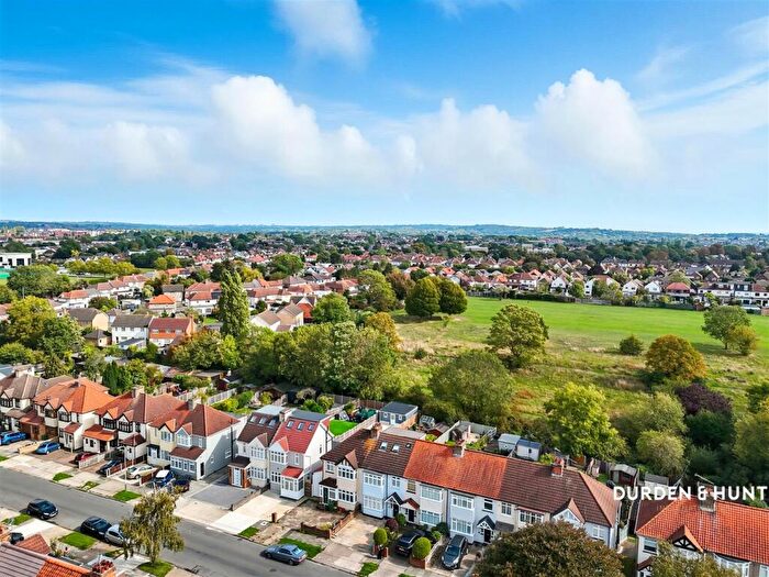 4 Bedroom Terraced House For Sale In Northumberland Avenue, Hornchurch, RM11