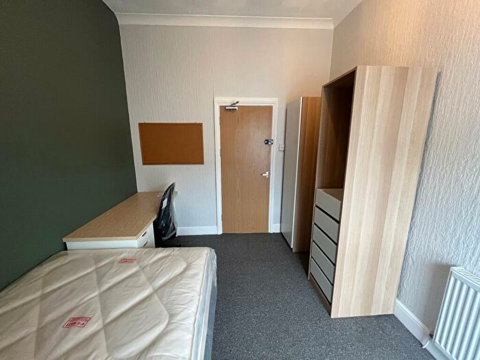 5 Bedroom Terraced House To Rent In North Luton Place, Cardiff, CF24