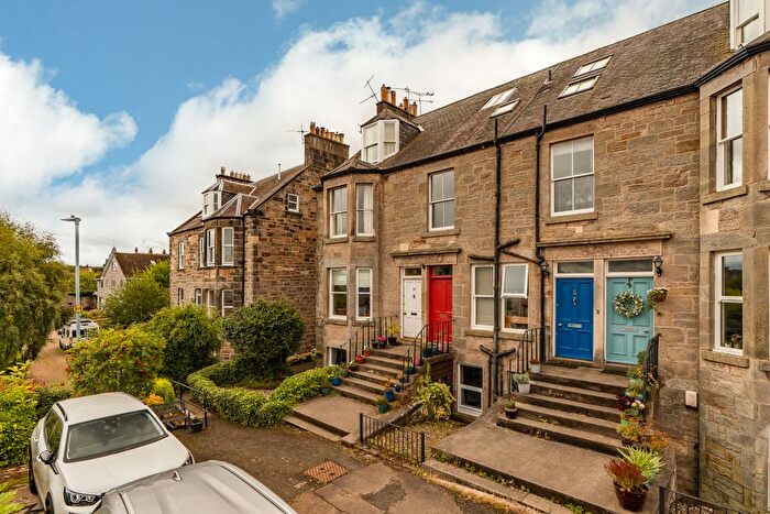 2 Bedroom Flat For Sale In Villa Road, South Queensferry, EH30