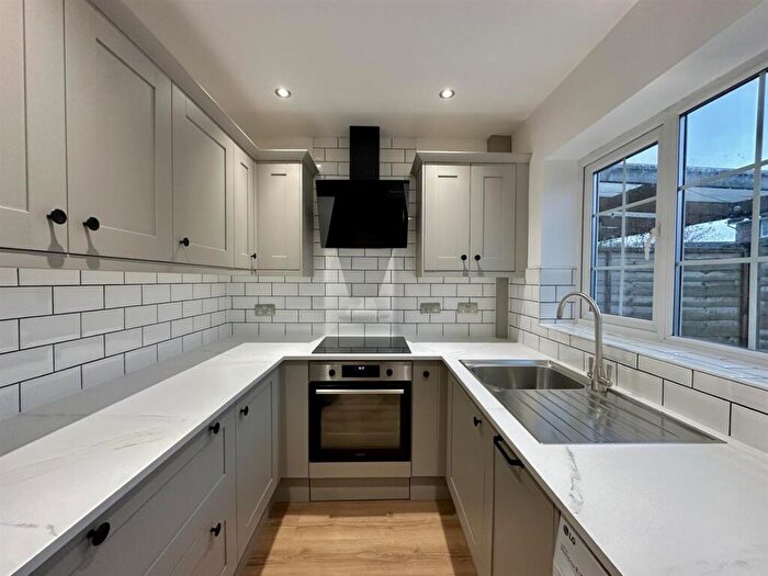 2 Bedroom End Of Terrace House To Rent In James Close, Chippenham, SN15