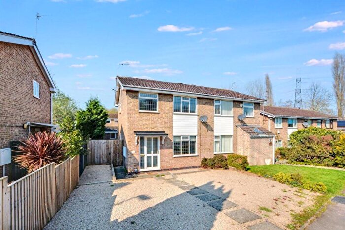 3 Bedroom Semi-Detached House To Rent In Darsway, Castle Donington, DE74