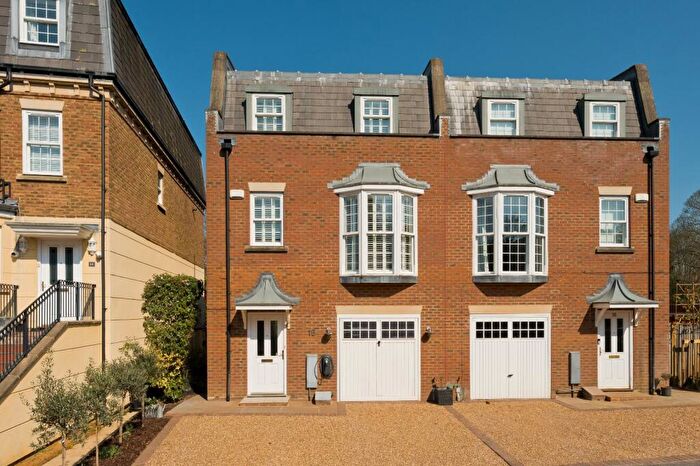 4 Bedroom Semi-Detached House For Sale In Haines Court, Weybridge, Surrey, KT13
