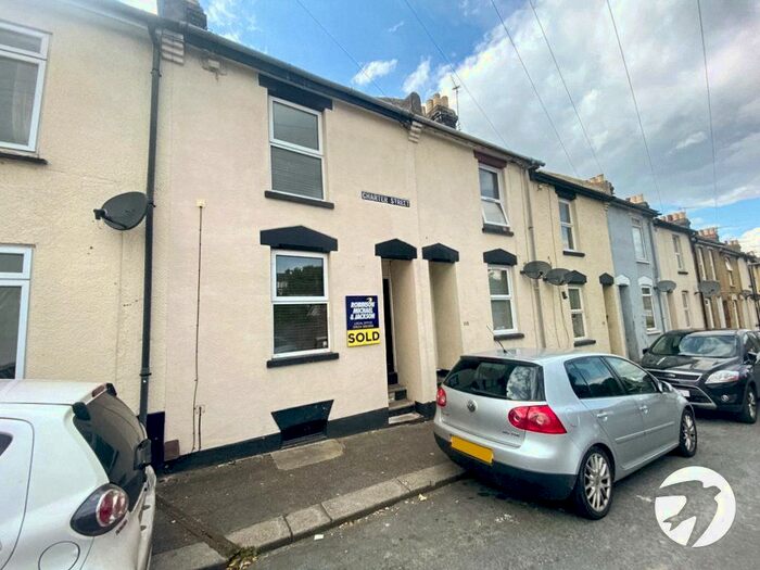 2 Bedroom Terraced House To Rent In Charter Street, Chatham, Kent, ME4
