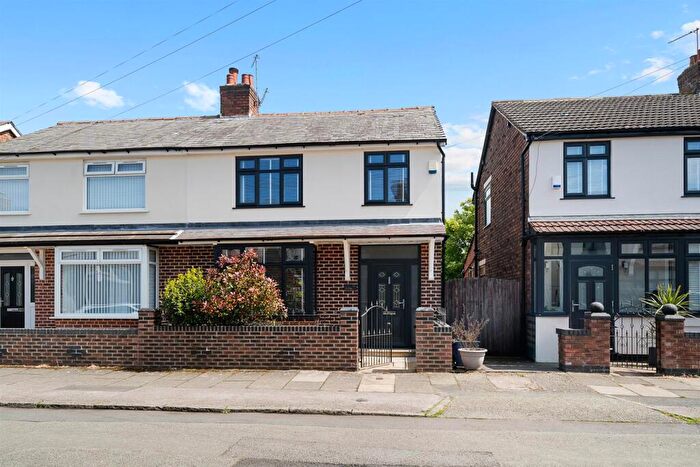 3 Bedroom Semi Detached House For Sale In Lynwood Gardens, Walton, Liverpool, L9