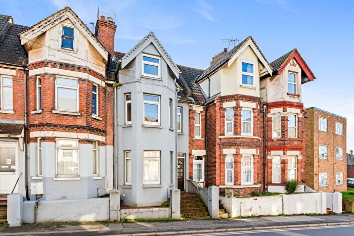 4 Bedroom Terraced House For Sale In Black Bull Road, Folkestone, CT19