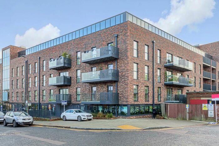 1 Bedroom Flat To Rent In Station Approach London, SE26