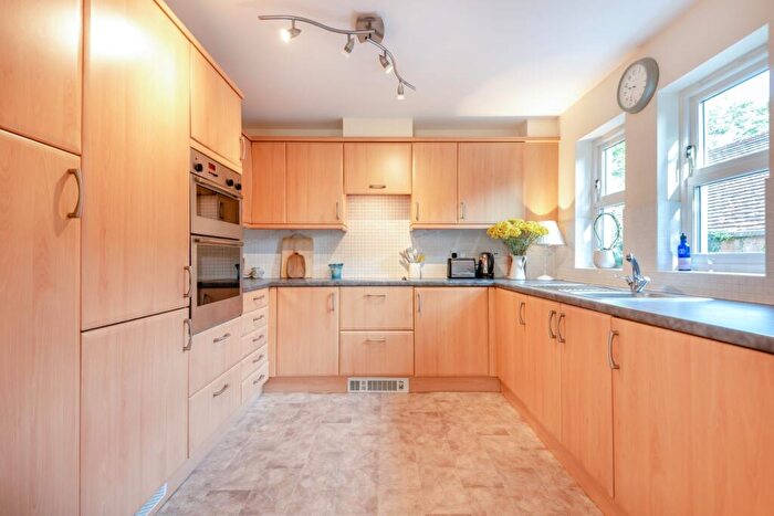 1 Bedroom Flat For Sale In Flat, The Ambassador, London Road, Sunningdale, SL5