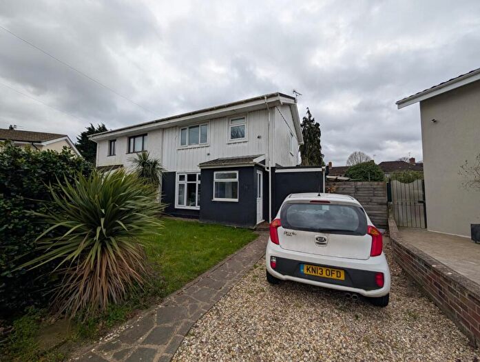 4 Bedroom Semi-Detached House To Rent In Cunningham Road, Norwich, NR5