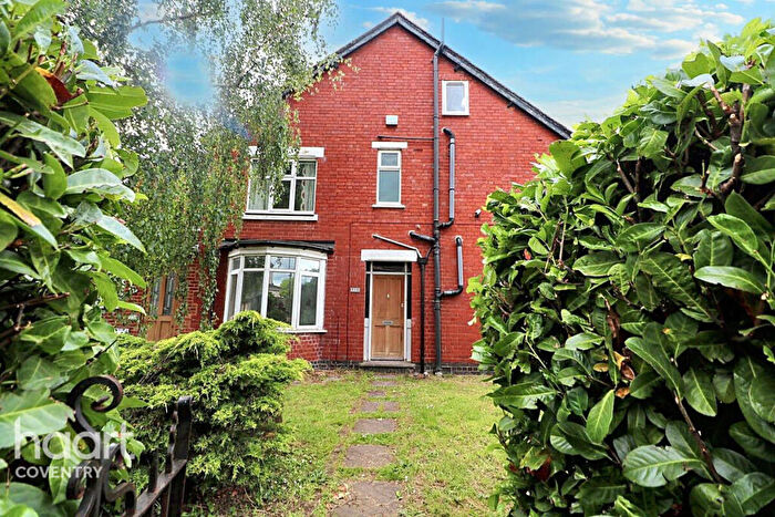 4 Bedroom End Of Terrace House For Sale In Kenpas Highway, Coventry, CV3