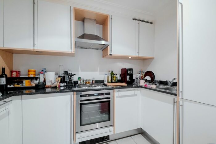 1 Bedroom Flat To Rent In Teal Court, St Katherine Docks, E1W