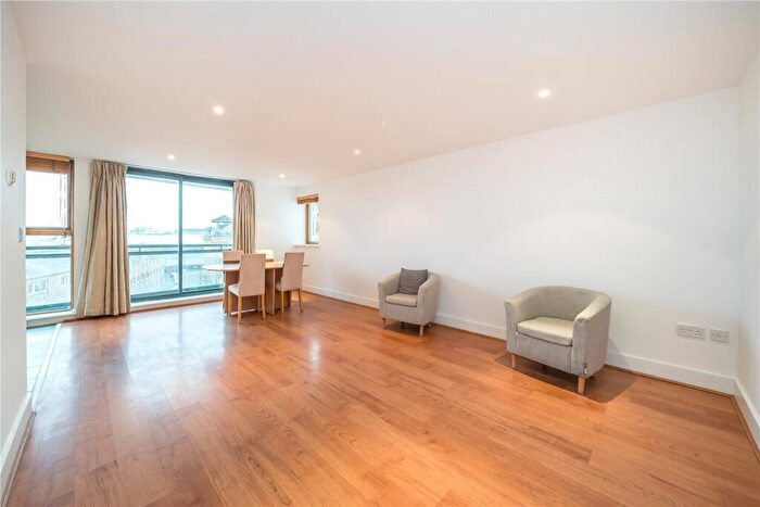 1 Bedroom Apartment To Rent In Galaxy Building, Crews Street, London, E14
