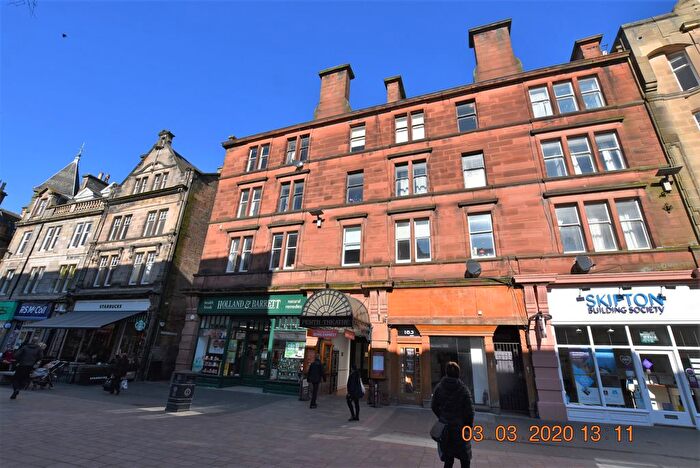2 Bedroom Flat To Rent In F C, High Street, Perth, Perth And Kinross, PH1