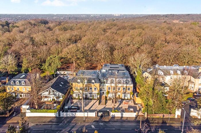 2 Bedroom Flat For Sale In Shalford Lodge, Kingston Hill, Kingston Upon Thames, KT2