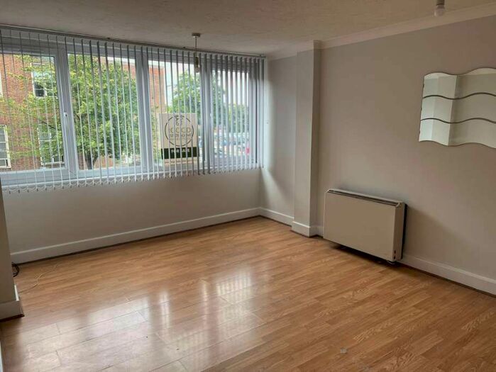 1 Bedroom Flat To Rent In Balliol Chambers, Hitchin, SG4