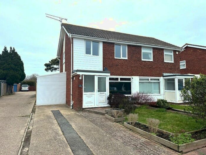 3 Bedroom Semi-Detached House To Rent In Hudson Close, Worthing, West Sussex, BN13