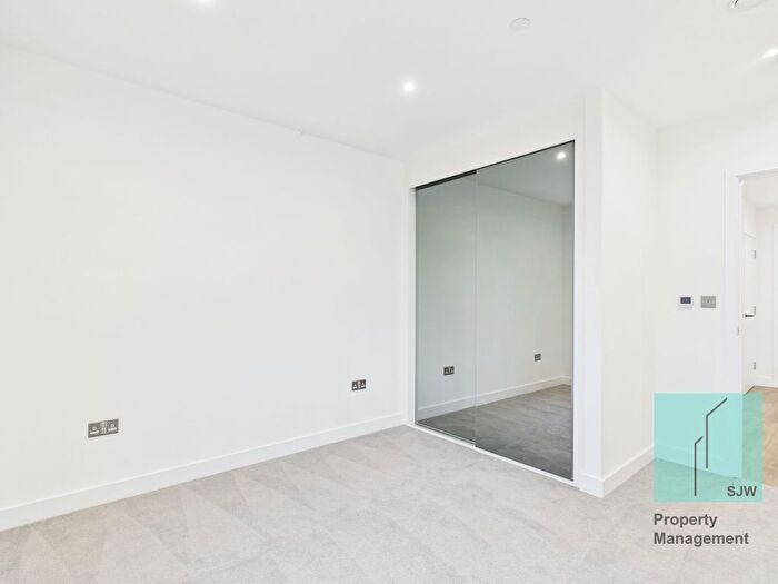 1 Bedroom Flat To Rent In Eddington Avenue, Cambridge, CB3