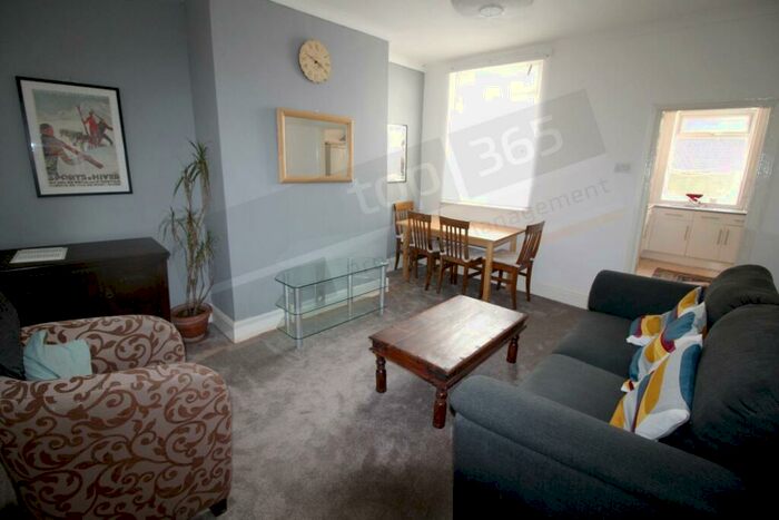 4 Bedroom Terraced House To Rent In **£pppw Excl Bills** Grove Road, Lenton, NG7