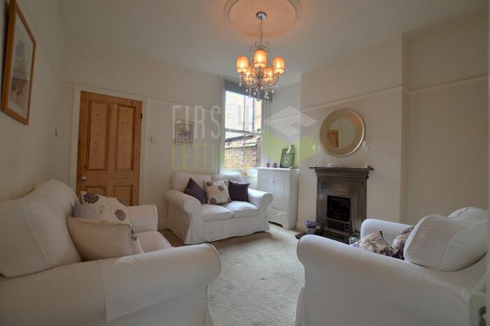 2 Bedroom Terraced House To Rent In Bulwer Road, Clarendon Park, LE2