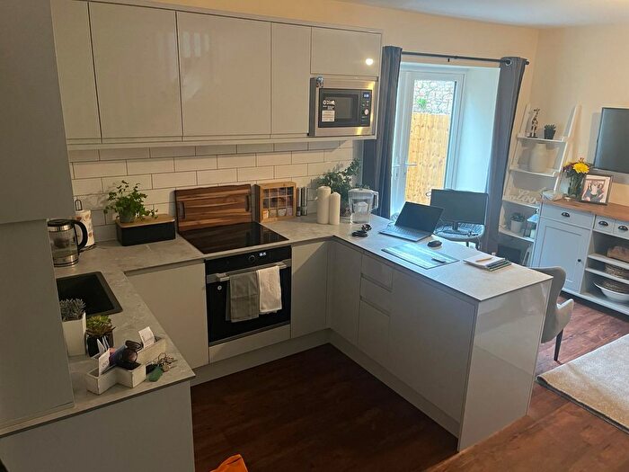 1 Bedroom Flat To Rent In High Street, Portishead, BS20